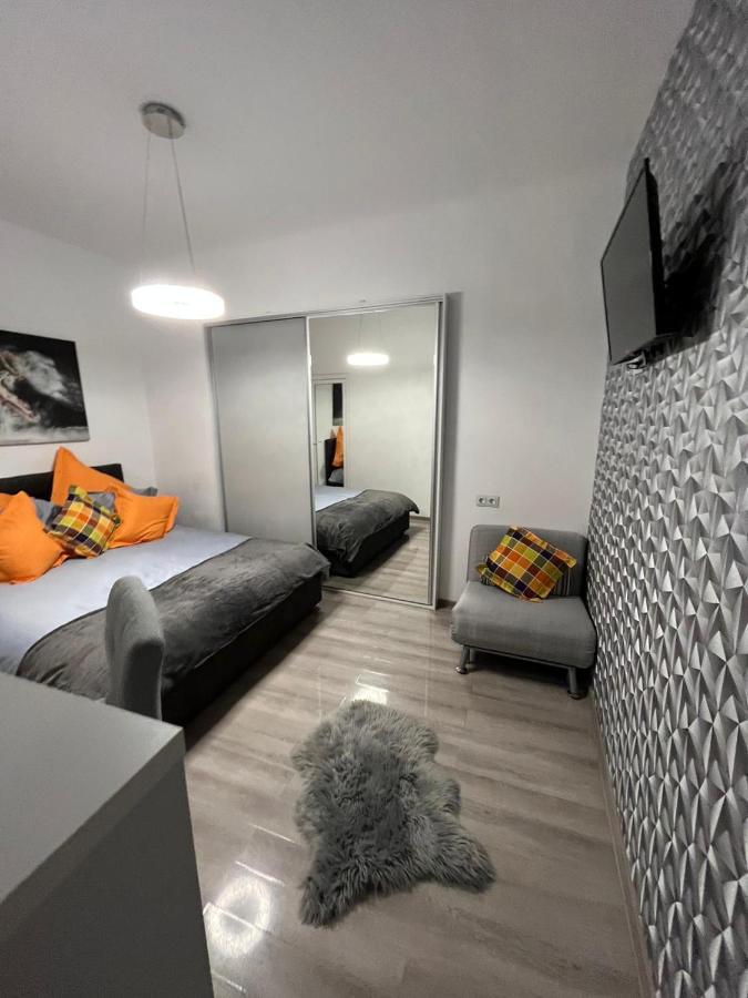 Central Studio Braşov Extérieur photo
